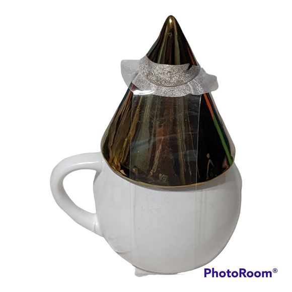 New Gnome 10oz Coffee Cup . JoAnn's Exclusive With Removable Hat - Picture 5 of 8